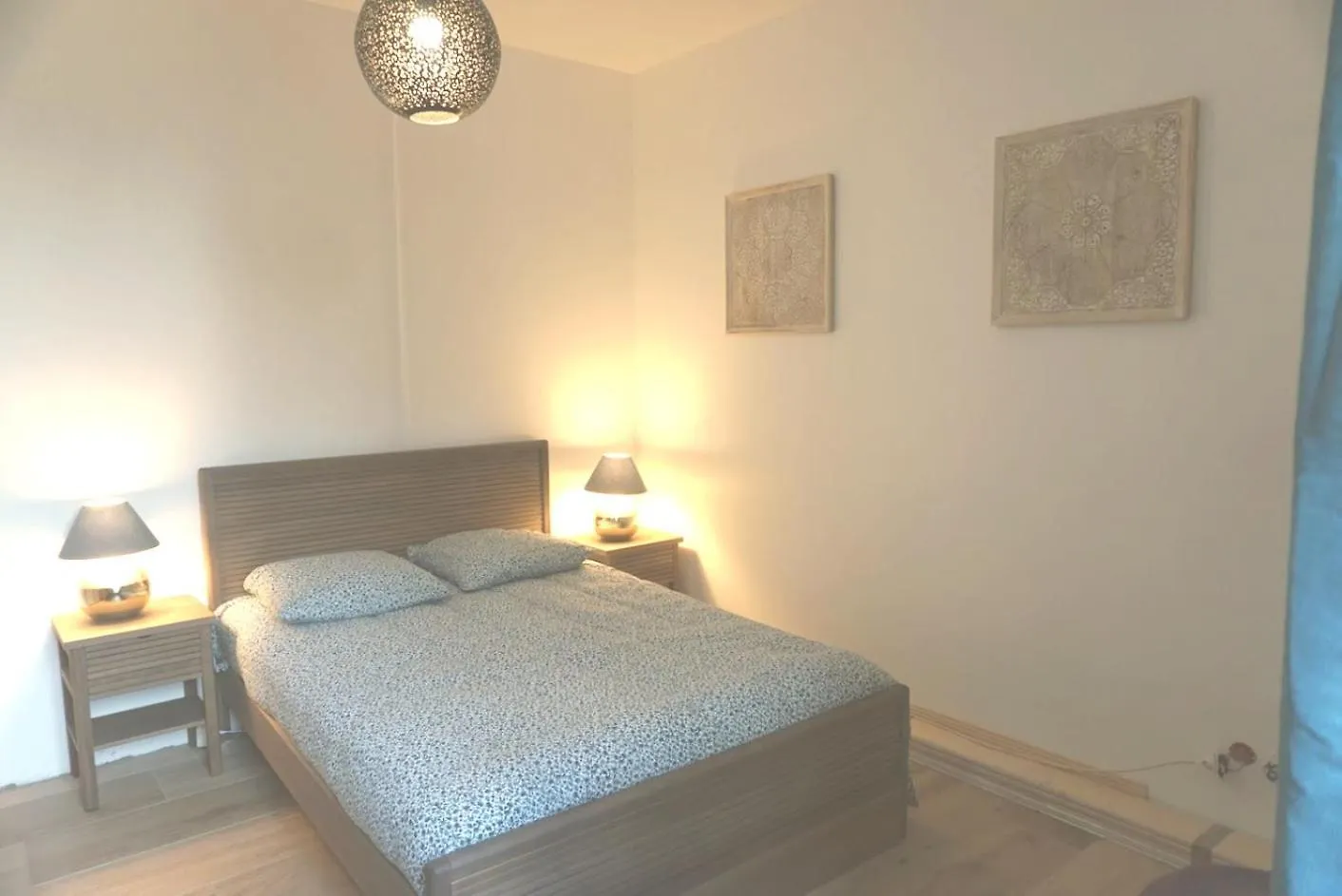 2 Chambres Et Une Terrasse A Paris! France