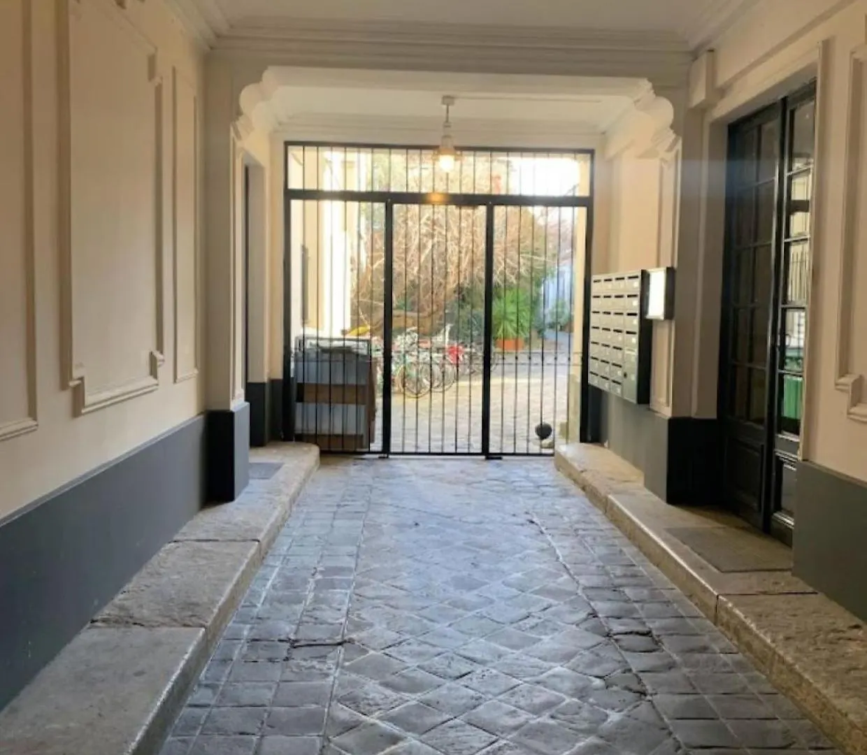 Apartment 2 Chambres Et Une Terrasse A Paris! France